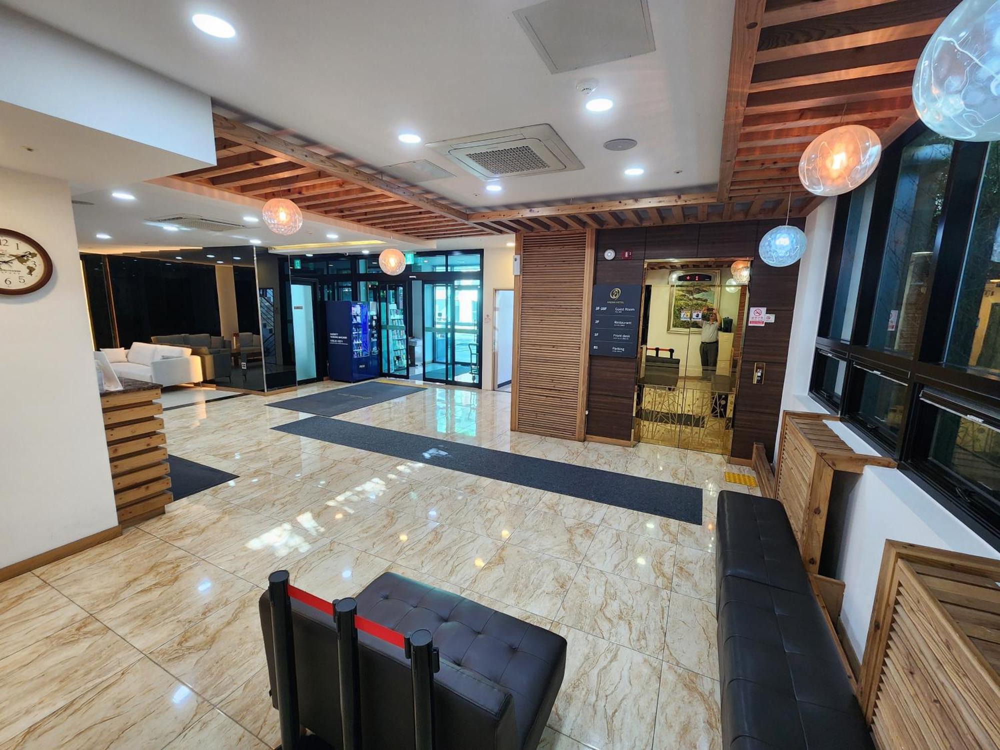 Hotel Haema Jeju Eksteriør billede